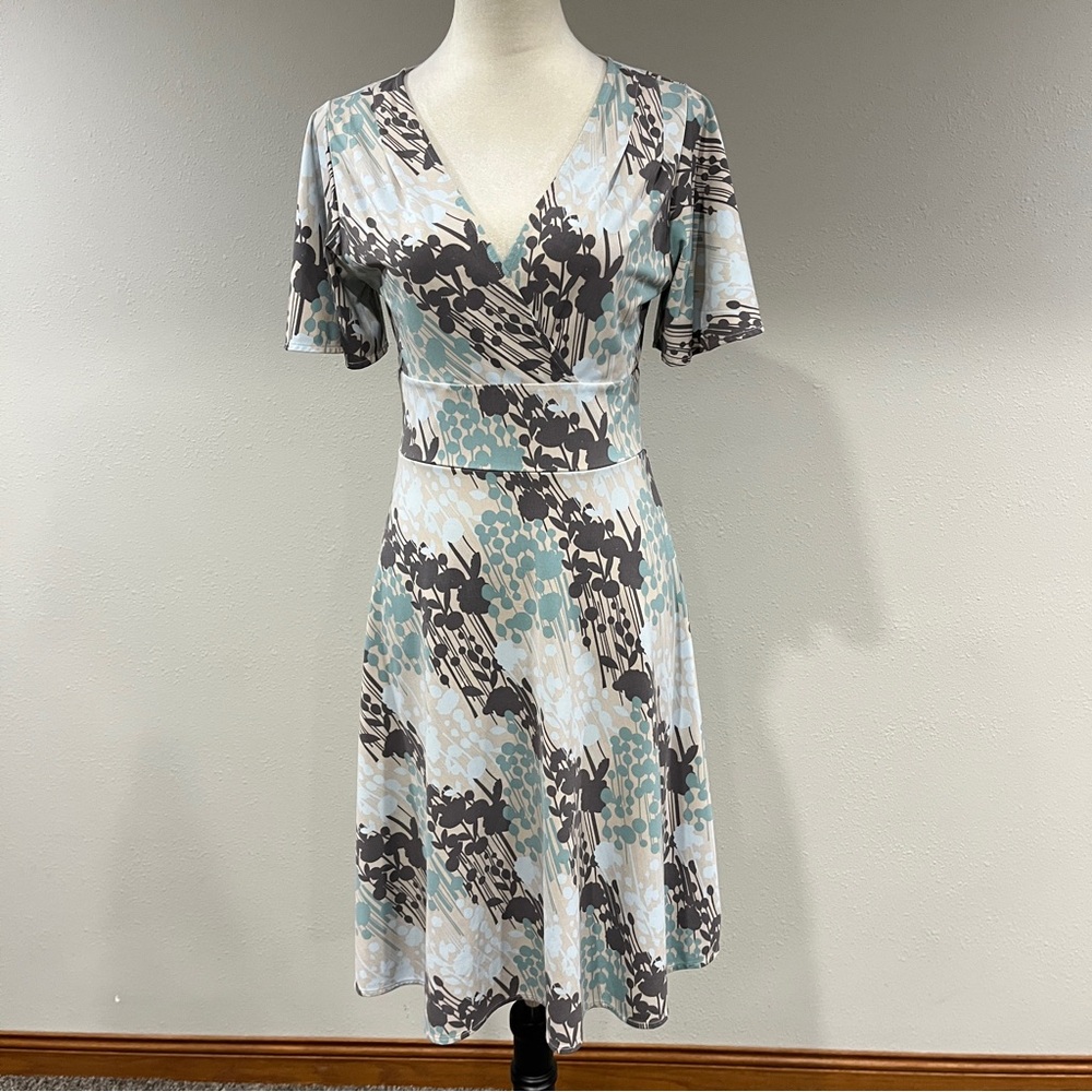 BCBGMaxazria Floral Wrap-Style Short Sleeve Dress in Teal and‎ Gray size small